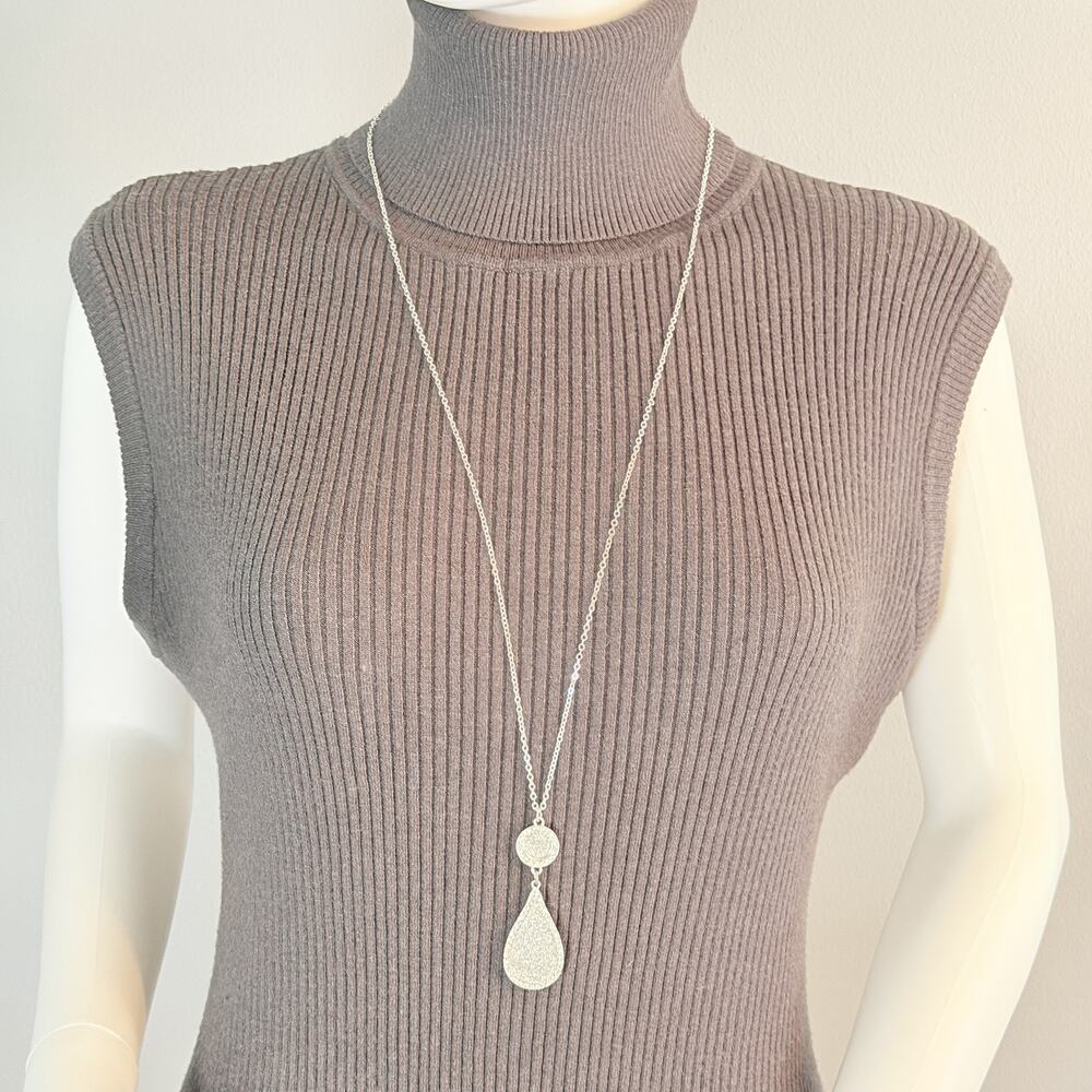 Classy VTG 1980s Silver-Tone Glittery Rhinestone Teardrop Pendant Necklace 33"
